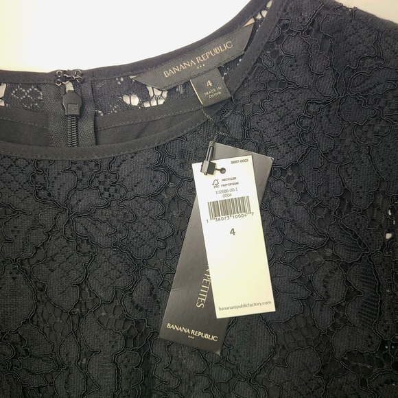 NWT Banana Republic Lace Shift Dress Womens Size 4 Black Bell Sleeve Scalloped - Picture 6 of 7